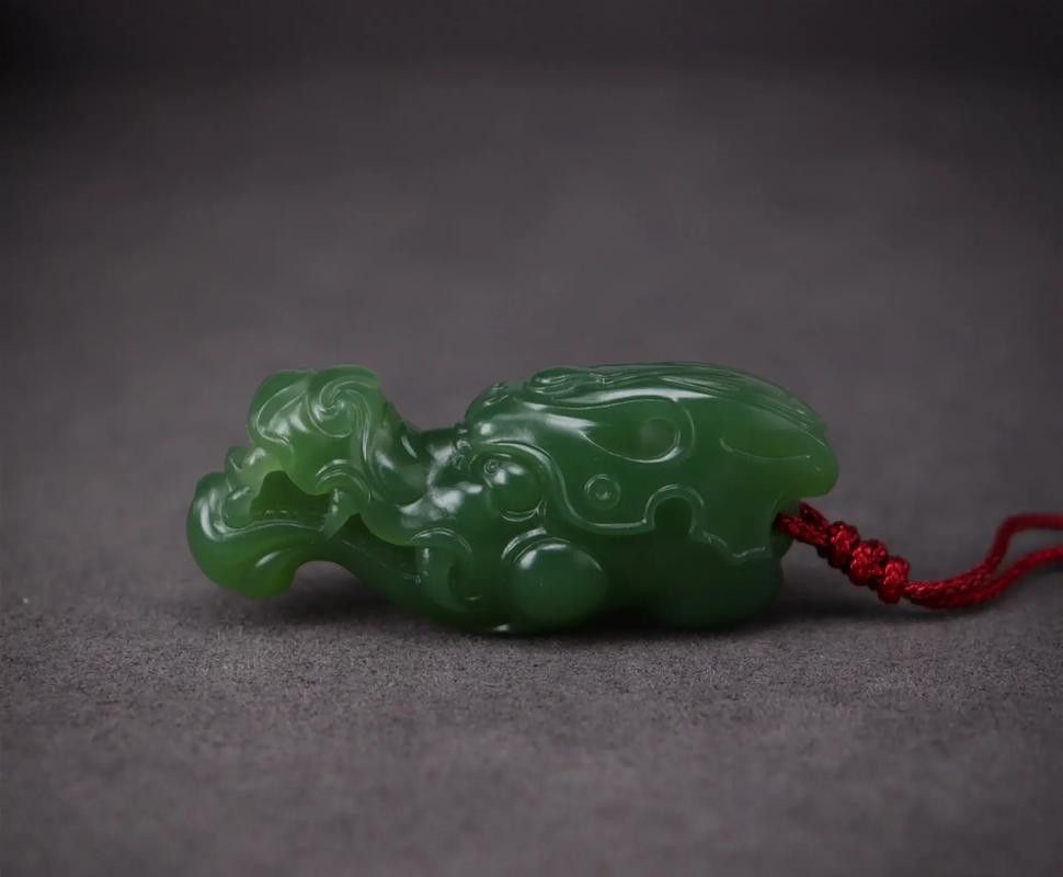 如何鑒別龍頭魚吊墜的真偽？