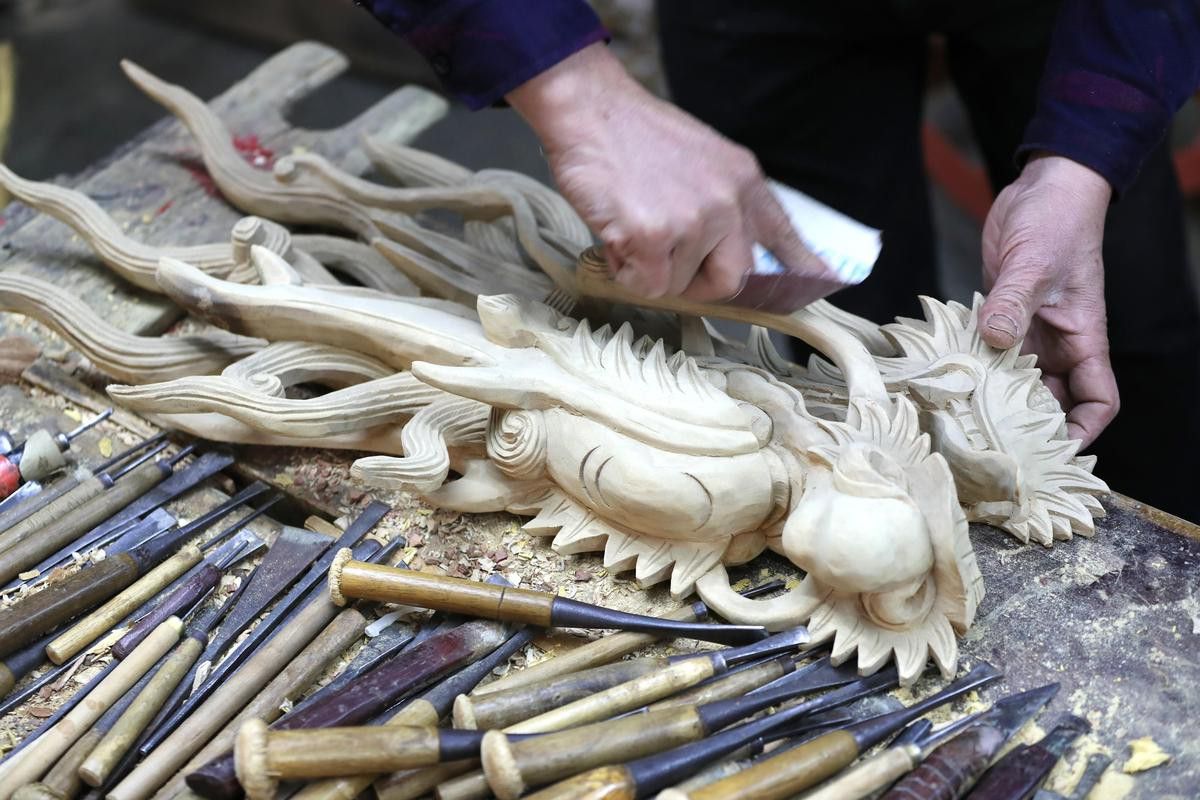 給我更多木雕龍頭高清大圖