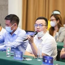 小龍魚的嘴一合一閉（小龍魚嘴巴一直張合是怎么回事？）