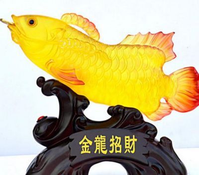 金龍魚畫的寓意和象征意義，金龍魚畫的寓意和象征意義是多方面的金龍魚的寓意和象征意義