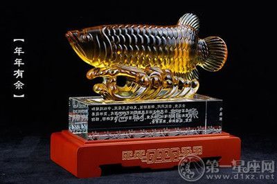 金龍魚擺在辦公室什么位置？：金龍魚在辦公室中擺放位置有講究