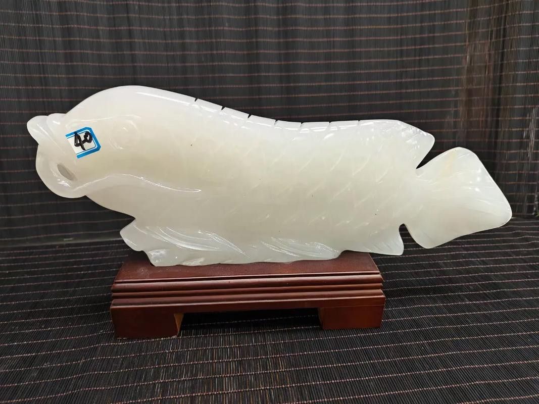 石雕金龍魚擺件圖片大全