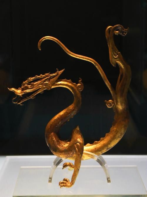 如何判斷金龍古董的價(jià)值？