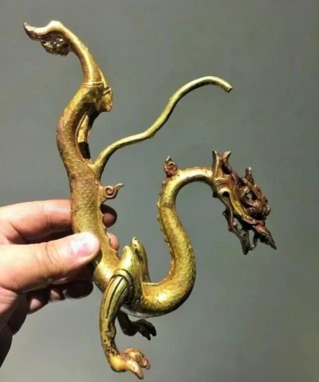 如何判斷金龍古董的價(jià)值？