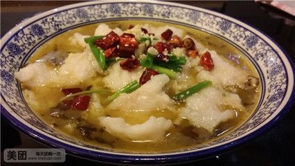 龍魚什么價(jià)位：龍魚價(jià)格大致在幾百元到幾千元之間，龍魚價(jià)格波動(dòng)原因