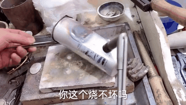 如何辨別九龍銀杯的真偽？