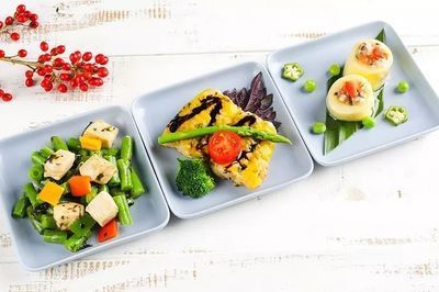 龍魚(yú)是否能吃龍利魚(yú)肉以及這樣做是否對(duì)其造成傷害：龍魚(yú)吃龍利魚(yú)肉會(huì)死嗎