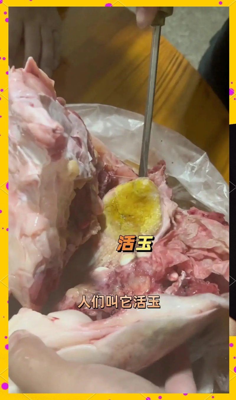如何保養(yǎng)龍頭魚吊墜？