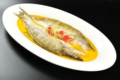 天山雪龍魚好吃嗎（天山雪龍魚不僅味道鮮美而且營養(yǎng)價值高而且營養(yǎng)高）
