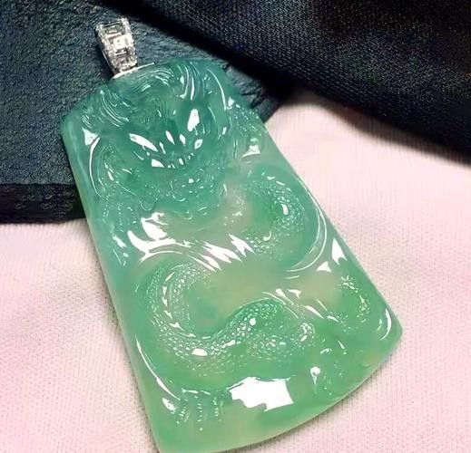 龍頭翡翠有哪些知名品牌？