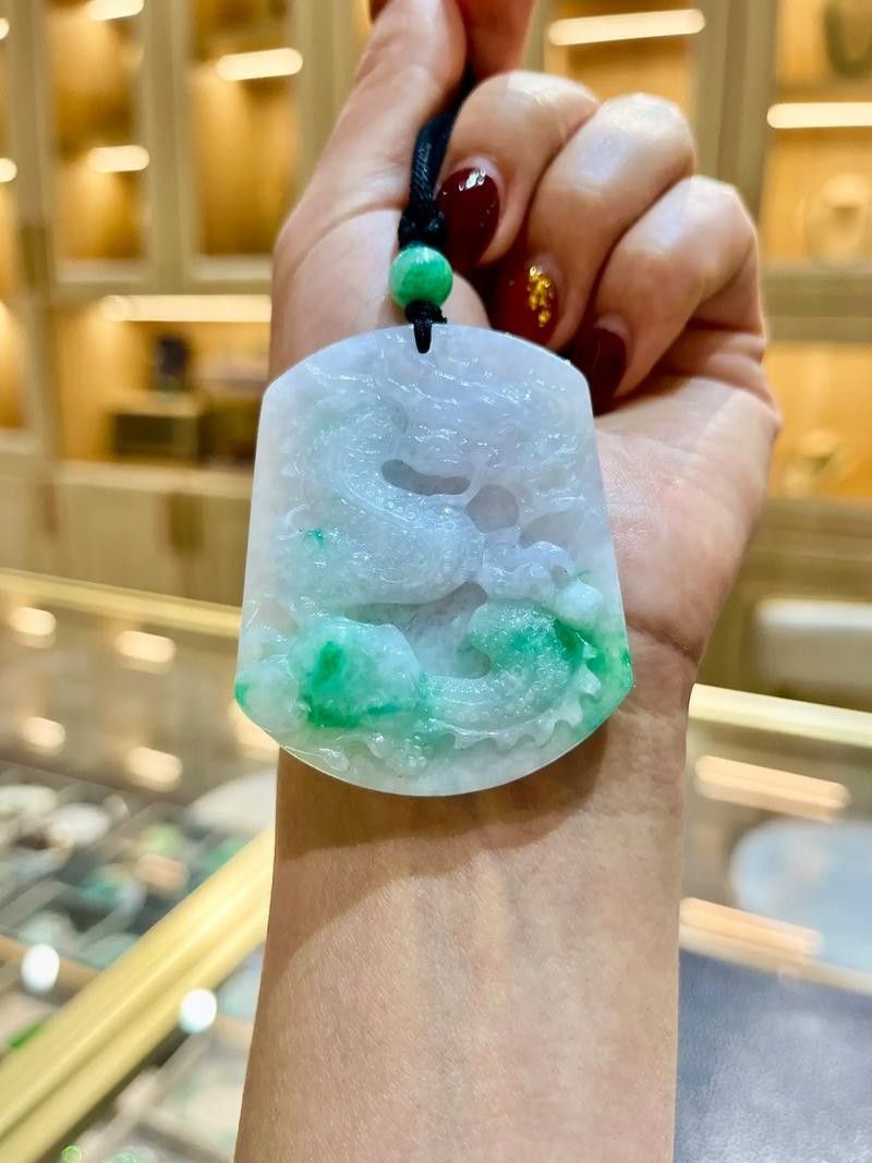 龍頭翡翠有哪些知名品牌？