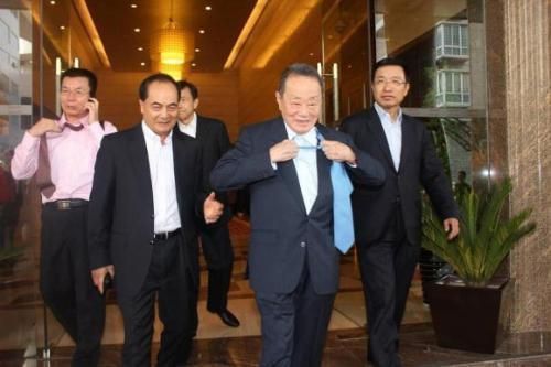 哈爾濱金龍魚董事長，哈爾濱金龍魚董事長郭孔豐