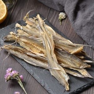 龍魚能不能吃曬干的小魚干（曬干的小魚干可以作為龍魚的補充食品嗎？）