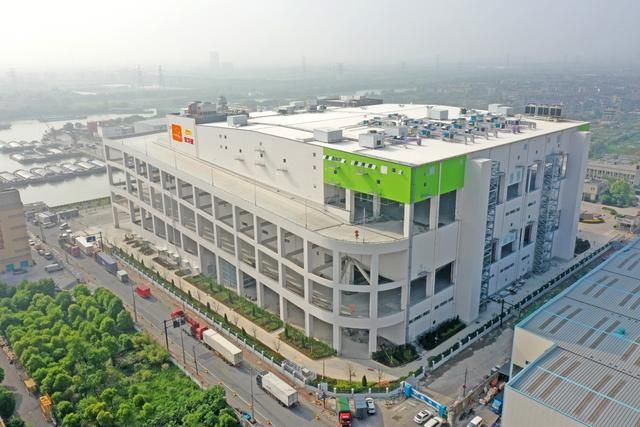 金龍魚研發中心地址，金龍魚的研發中心可能位于上海市浦東新區附近附近