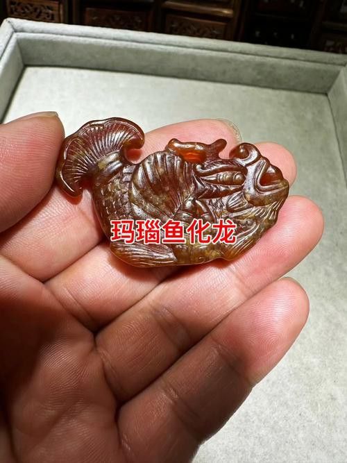 哪種材質的龍頭魚擺件最具有收藏價值？