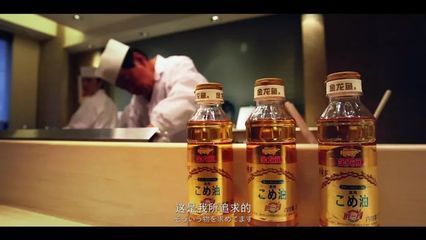 金龍魚吃啥上色快些：金龍魚吃什么發(fā)色好金龍魚吃什么發(fā)色最好