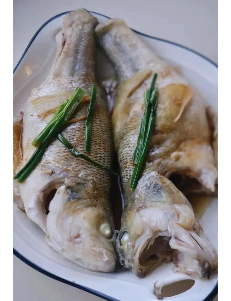 如何安全地處理魚以避免寄生蟲感染？