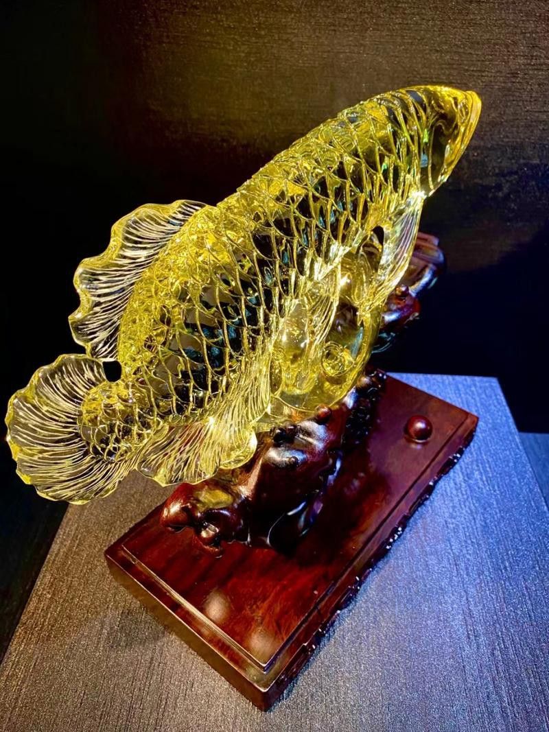 有沒有更多高清的金龍魚雕刻圖片？