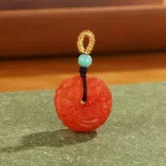 哪種材質(zhì)的龍魚扣最保值？