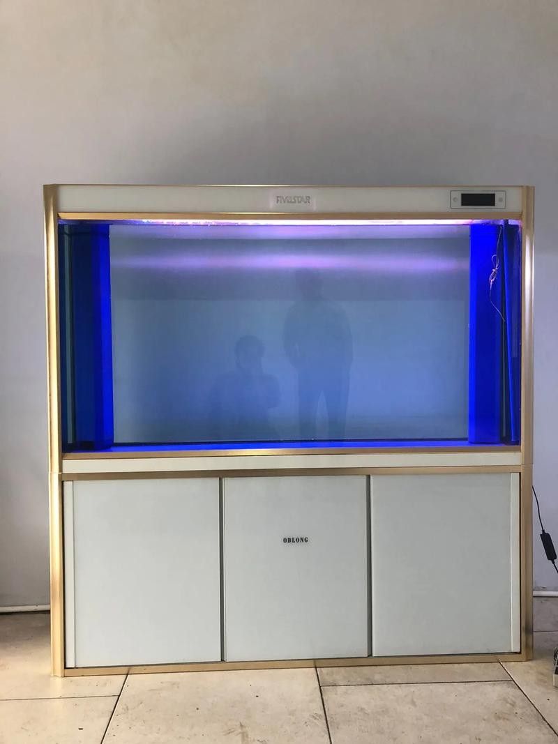 歐泊龍魚缸