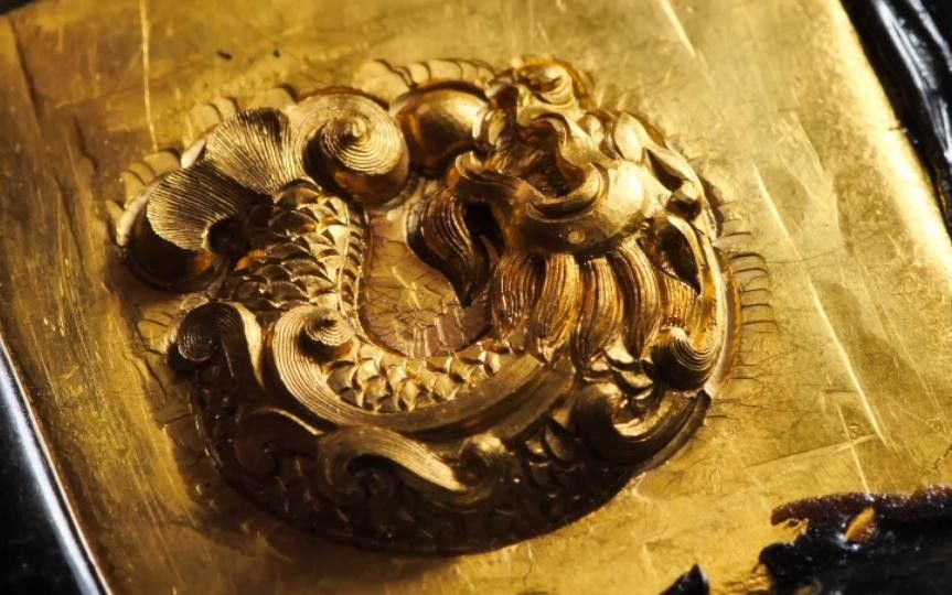 龍魚浮頭藝術(shù)作品有哪些材質(zhì)？