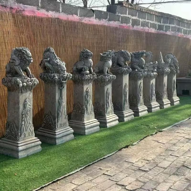有哪些著名的九子龍雕塑作品？
