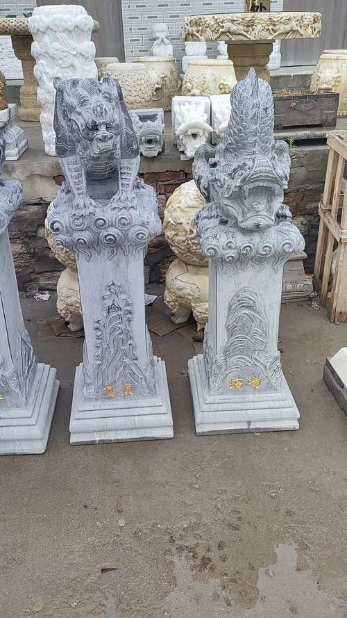 有哪些著名的九子龍雕塑作品？