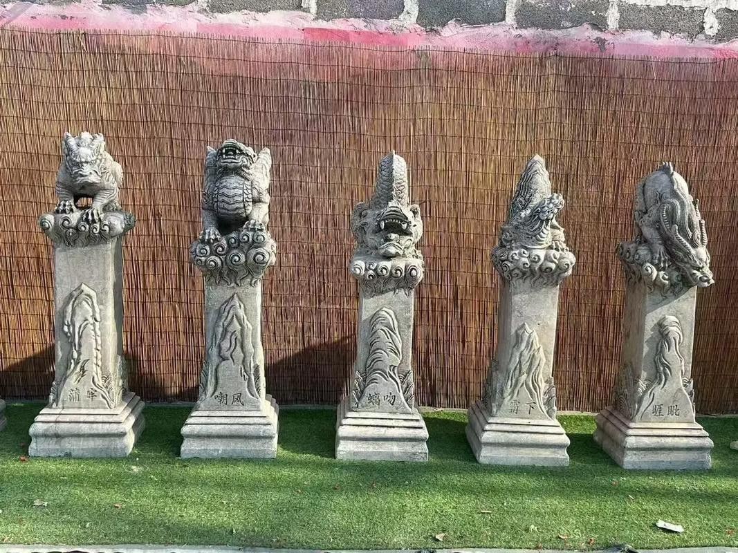 有哪些著名的九子龍雕塑作品？
