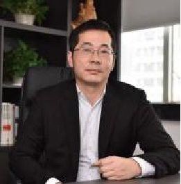 紅龍魚的喂養（紅龍魚的喂養方法及注意事項紅龍魚的飼養方法及注意事項）