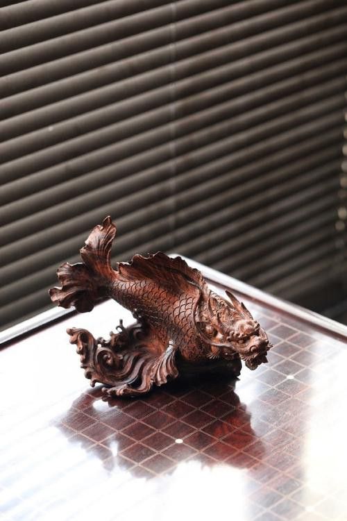 推薦一些龍魚雕刻的精品作品