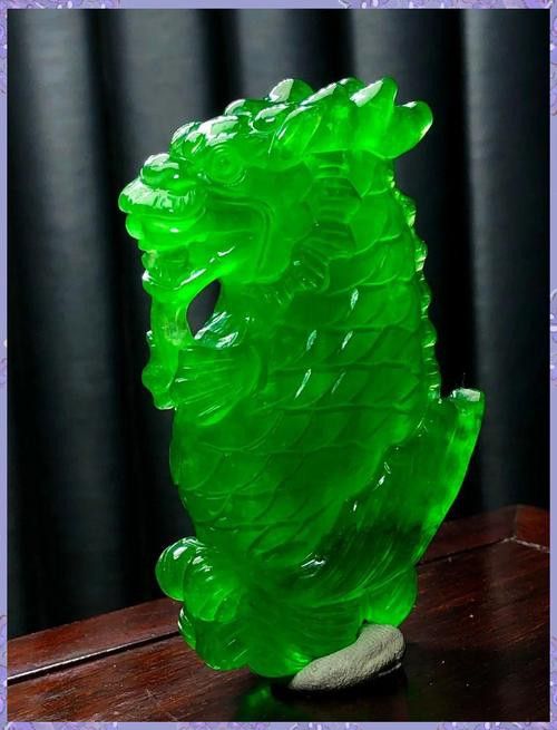 翡翠綠金龍魚值錢嗎圖片