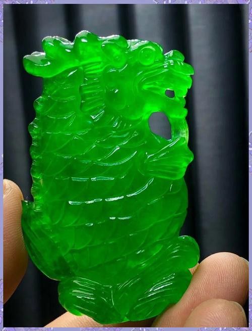 翡翠綠金龍魚值錢嗎圖片