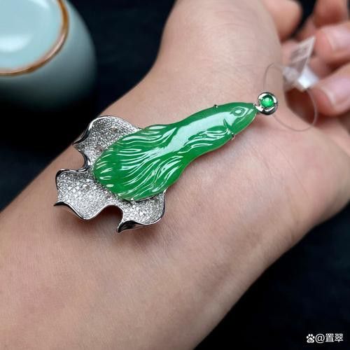 翡翠綠金龍魚值錢嗎圖片