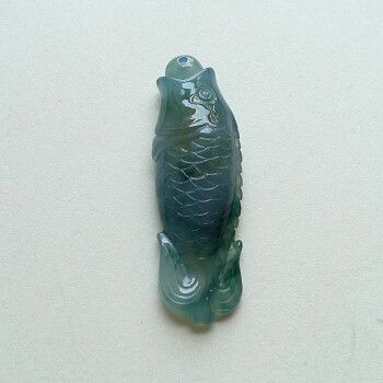 翡翠藍金龍魚值錢嗎：翡翠藍金龍魚值錢嗎？