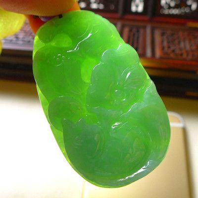 翡翠藍金龍魚值錢嗎：翡翠藍金龍魚值錢嗎？