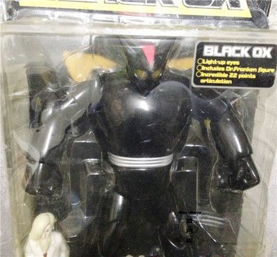 黑魔神能和龍魚混養嗎：黑魔神雷龍魚與龍魚是否可以混養