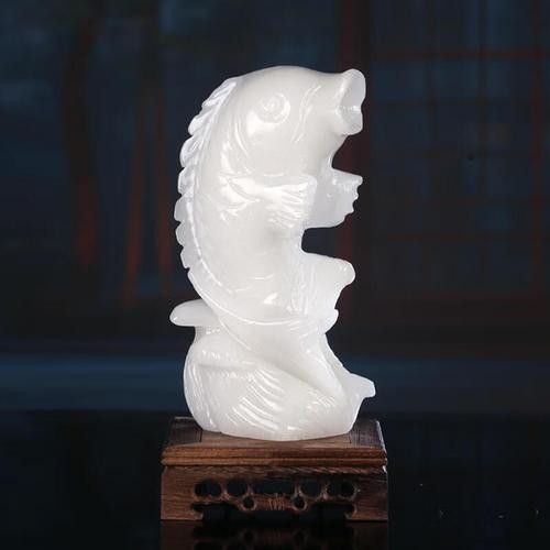 白玉金龍魚工藝品圖片大全