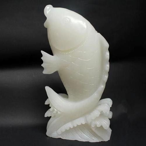 白玉金龍魚工藝品圖片大全