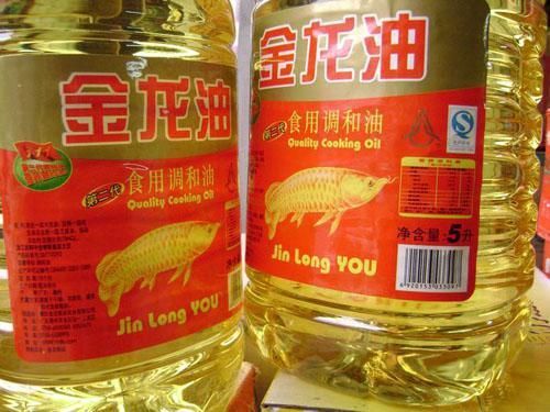 金龍魚需要驅蟲嗎：金龍魚使用鹽可以放鹽嗎(金龍魚使用鹽嗎