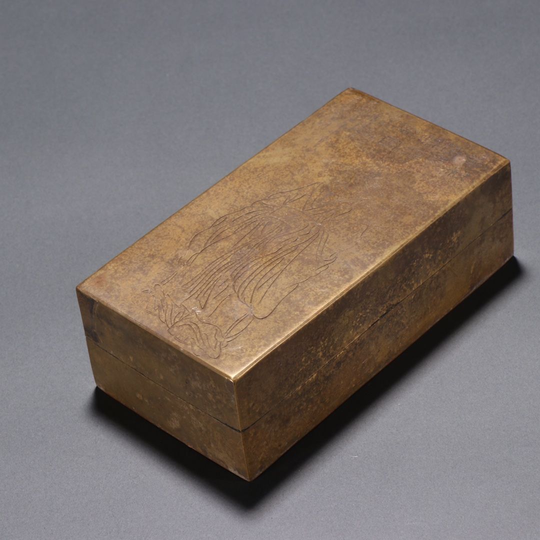 紅龍魚死了能吃嗎，：紅龍魚死了能吃嗎紅龍魚死了能吃取決于其死亡原因