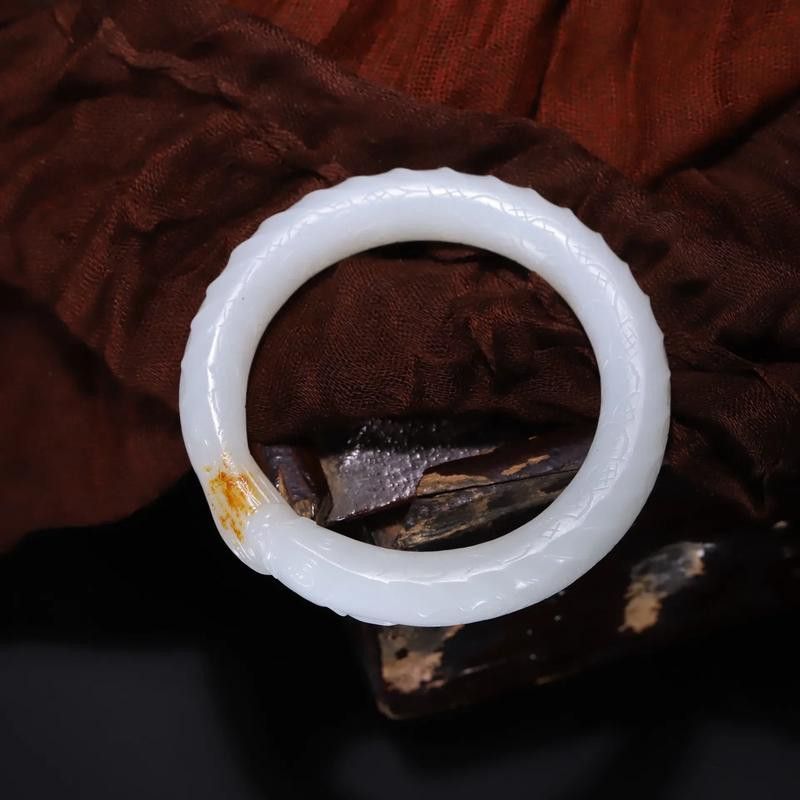 和田玉龍魚手鐲圖片欣賞