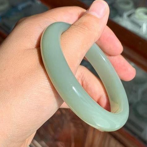 和田玉龍魚手鐲圖片欣賞