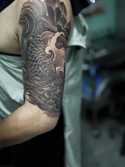 龍魚紋身