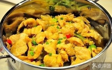 龍魚混養(yǎng)好還是單養(yǎng)好（龍魚混養(yǎng)與單養(yǎng)各有利弊，混養(yǎng)需要注意哪些問題）
