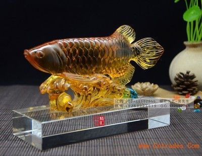 金龍魚擺件在家里魚嘴朝向：金龍魚擺件在家里正確的朝向和位置對于風水擺件的吉祥寓意