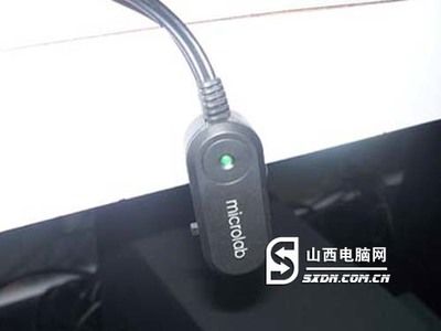 雕刻金龍魚(yú)的寓意和象征：金龍魚(yú)在家居裝飾中的寓意和象征