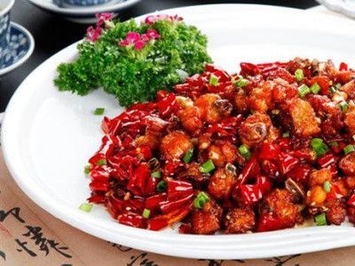 金龍魚烤魚什么意思：金龍魚健康養殖技巧，金龍魚市場價值評估