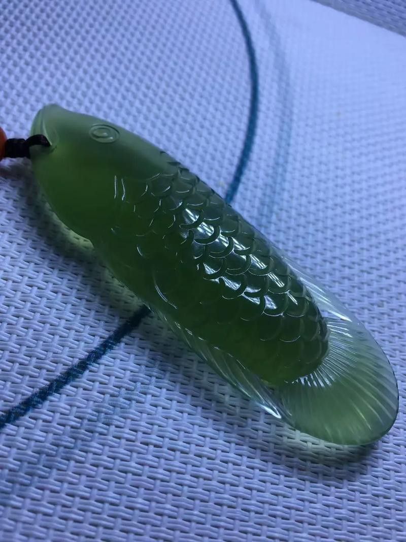 玉金龍魚圖片大全大圖視頻