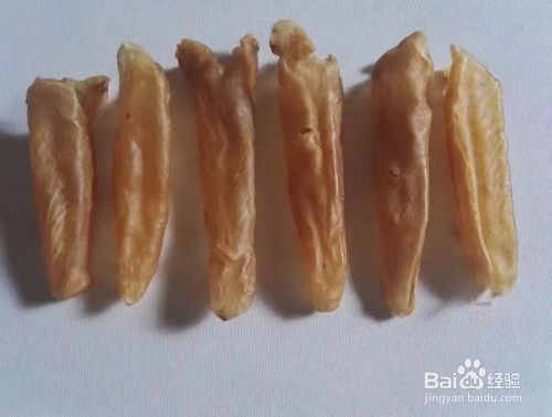 金龍魚膠與黃花膠區(qū)別是什么（金龍魚膠與黃花膠在外形、口感以及功效上存在差異）