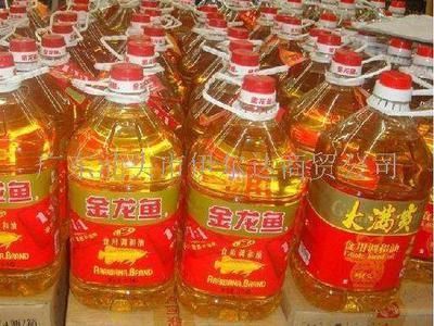 魚缸放在正對著入戶門處好嗎？（入戶門風水布局有哪些講究如何選擇適合自己的魚缸）